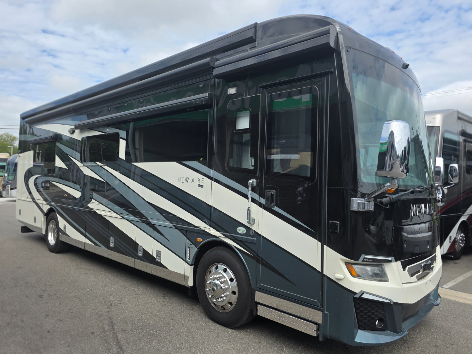 2022 Newmar New Aire 3545