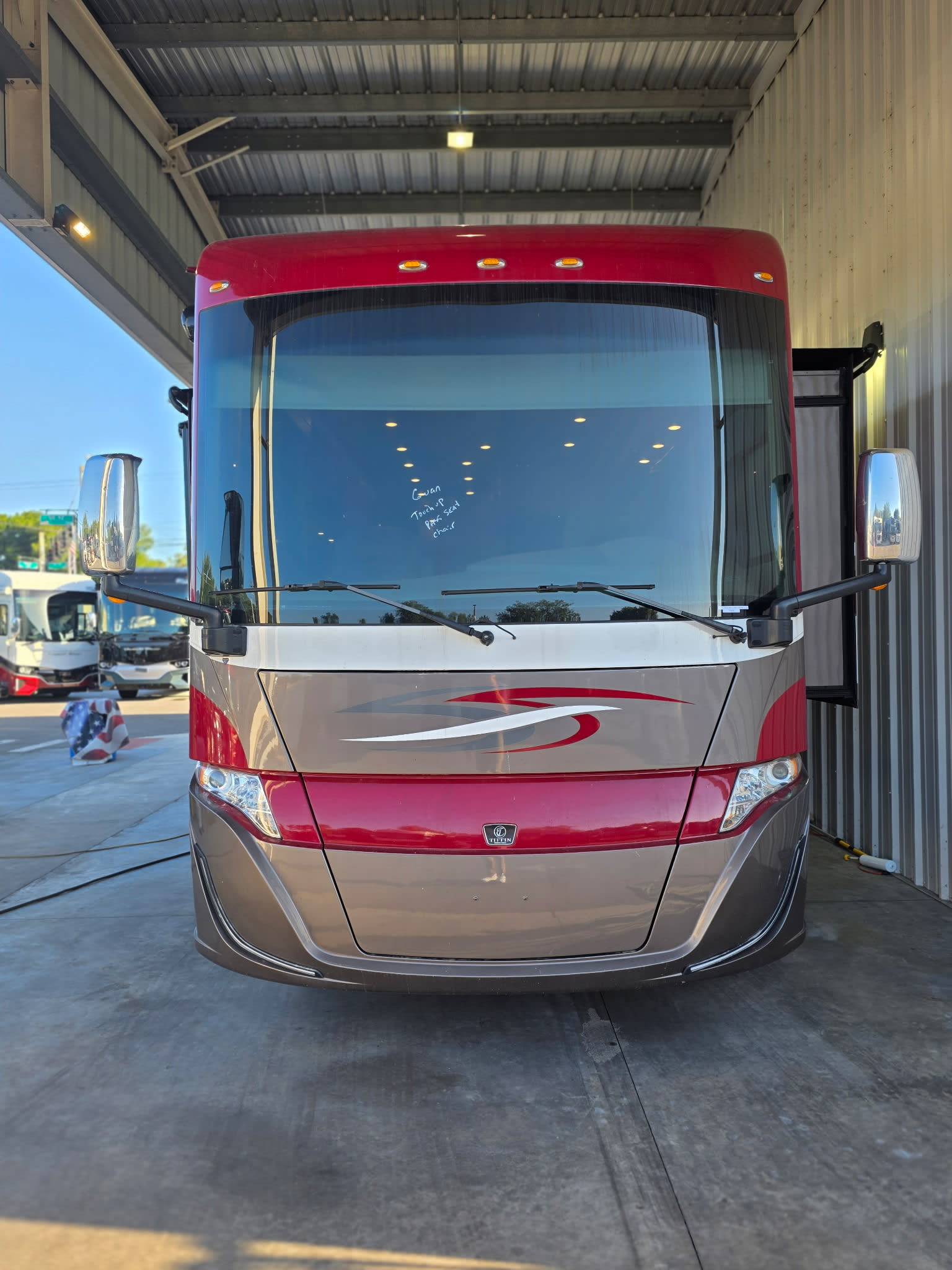 2020 Tiffin Allegro Red 340 33 AL - Exterior view 2