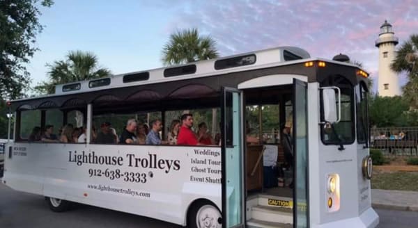 Lighthouse Trolleys Land & Sea Tours