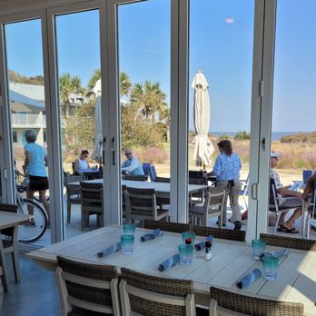 24 Coastal Grill