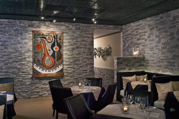 David's Restaurant & Lounge