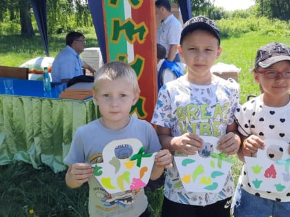 Сотрудники музея Хасана Туфана организовали мастер-классы на Сабантуе в д. Старая Киреметь