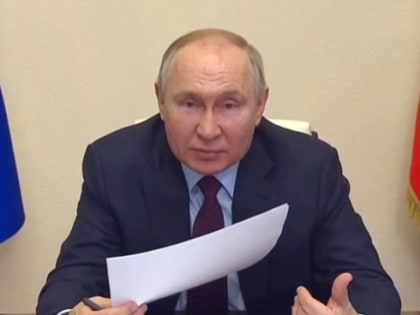 «Дурака валяете»: Путин отчитал Мантурова за отсутствие заказов на воздушные суда