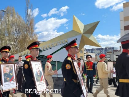 «Только герои рождаются в страхе»: в Казани почтили память воинов-танкистов