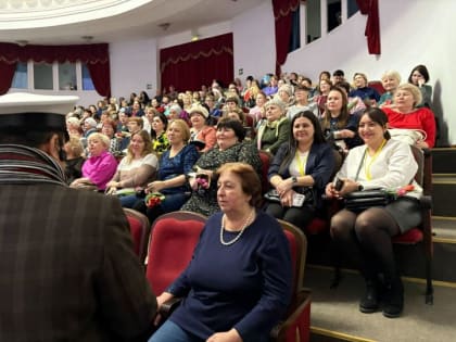 В Лениногорске праздничным концертом поздравили матерей и жен участников СВО