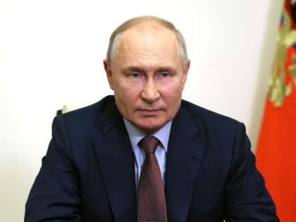 Путин: Надо добиться технологического суверенитета по смежным с АПК секторам экономики