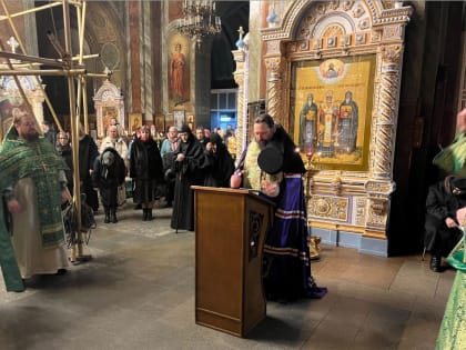 Епископ Гавриил совершил воскресное богослужение в Задонском монастыре