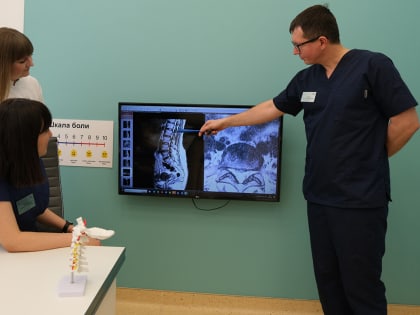 Ортопед объяснил, как мурашки в ногах предупреждают о патологии тазобедренного сустава