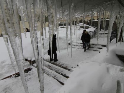 Минобрнауки РТ: из-за сильных морозов после каникул уроки в школах могут отменить