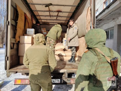 «Фронт идет через сердца»: бойцы, медики и волонтеры в историях с Донбасса