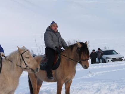 В Лениногорском конном дворике «Алмакай» прошла национальная игра «Кук буре»