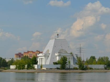 Минниханов попросил у патриарха Кирилла помощи в восстановлении храма на Казанке