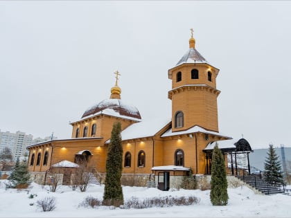 Епископ Гавриил сослужил митрополиту Кириллу в день Собора Пресвятой Богородицы