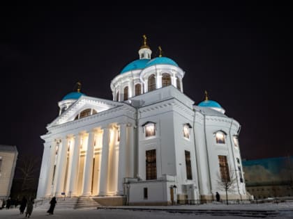 В канун Недели о мытаре и фарисее митрополит Кирилл возглавил всенощное бдение в Казанском кафедральном соборе