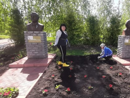 Санитарно-экологический двухмесячник по санитарной очистке территорий населенных пунктов Кайбицкого района продолжается