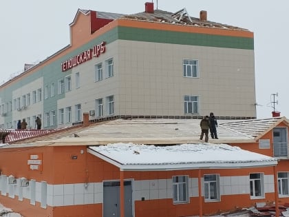 В Тетюшской больнице идет замена кровли стационара