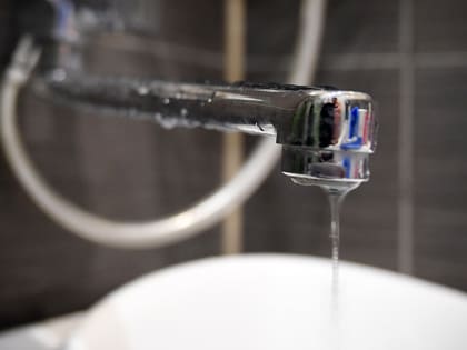 В ряде домов Кировского района на сутки отключат водоснабжение