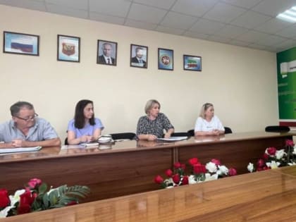 Глава Агрызского района Ленар Нургаянов провел прием граждан