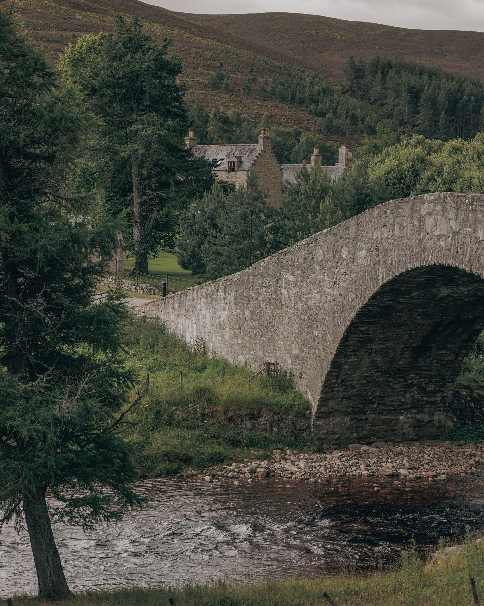 Gairnshiel Lodge