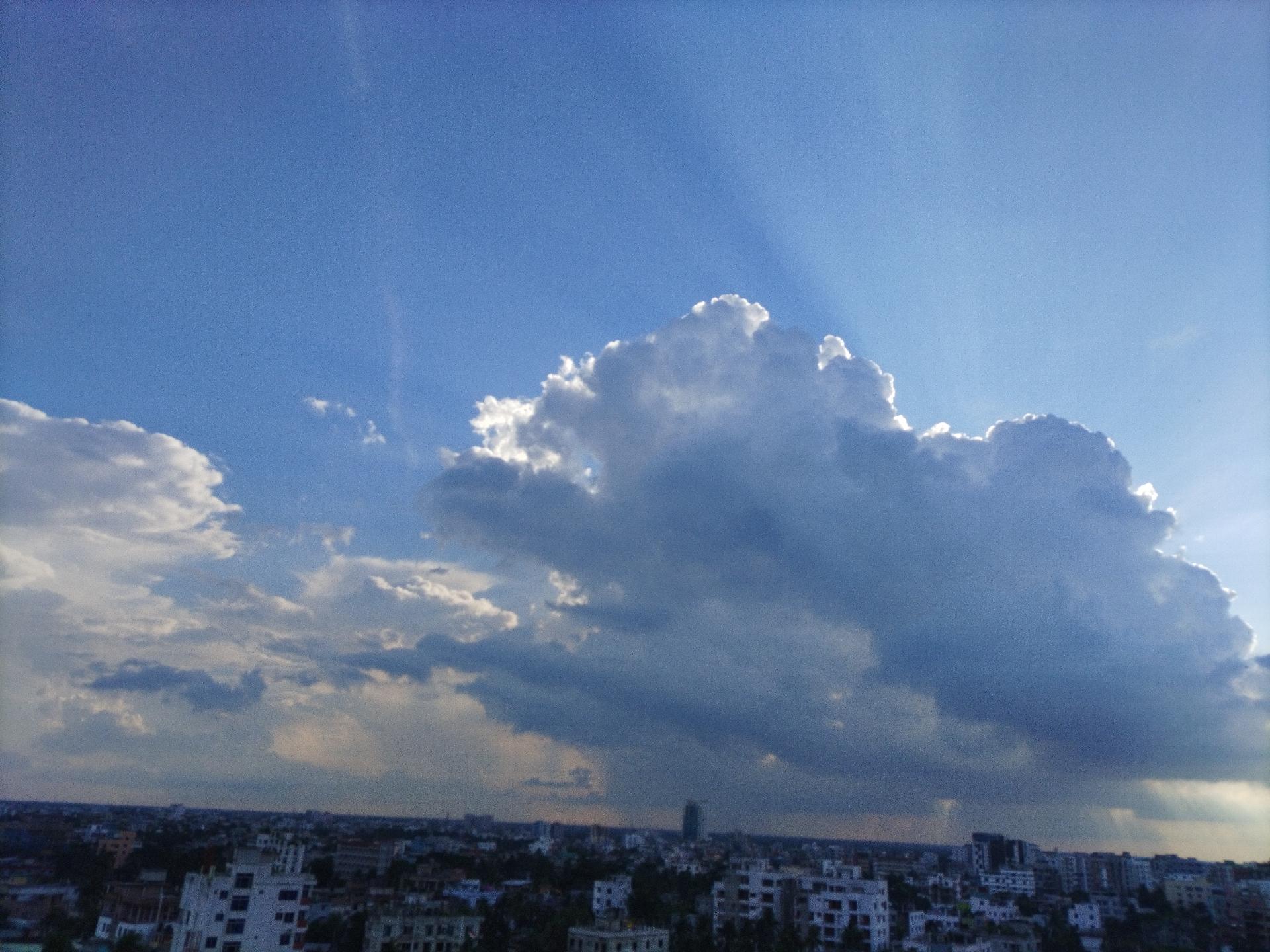 SubtleSovereign973: "The sky 💥" (Photo 2)