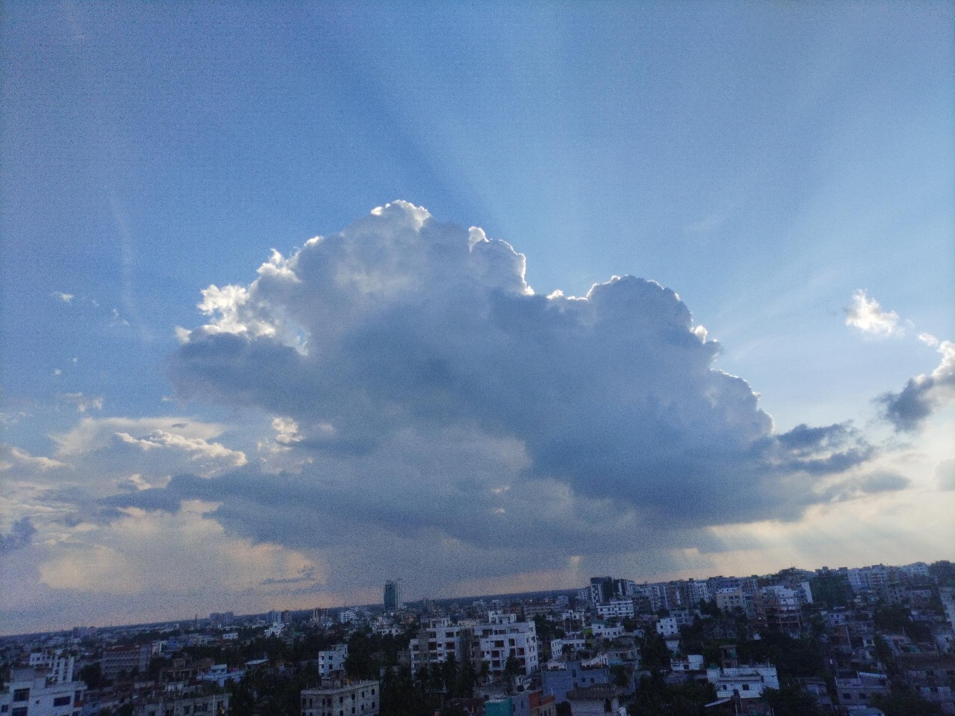 SubtleSovereign973: "The sky 💥" (Photo 3)