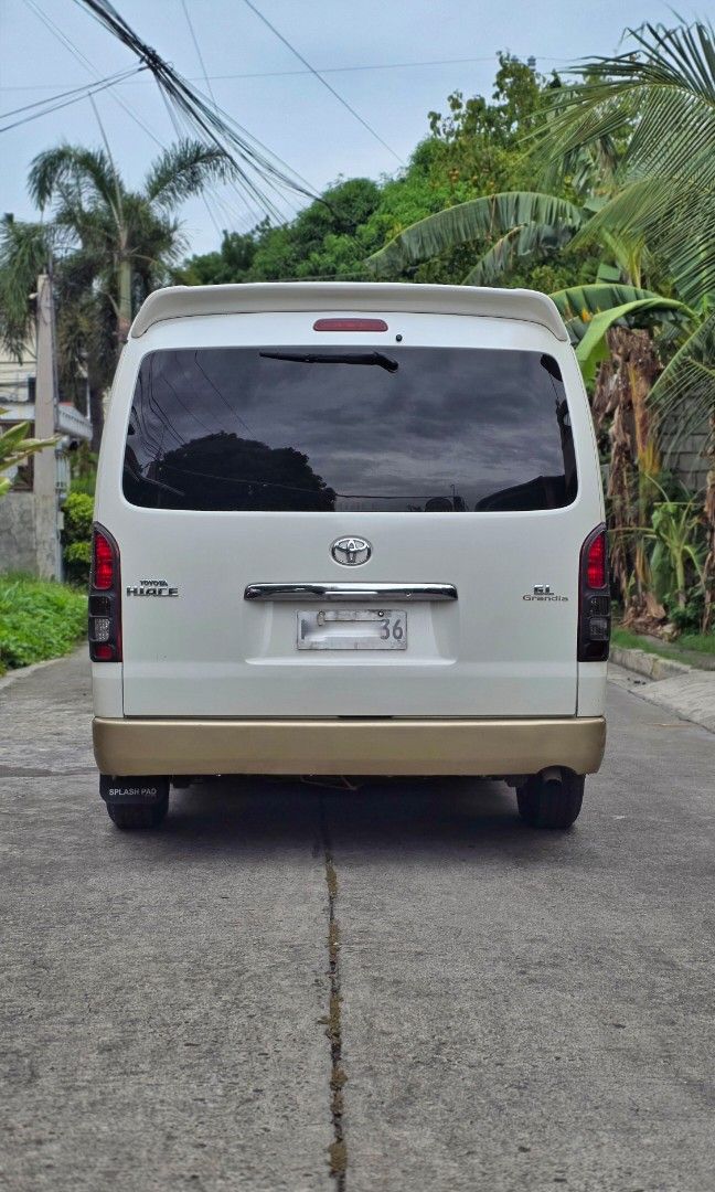 Toyota Hiace photo 8