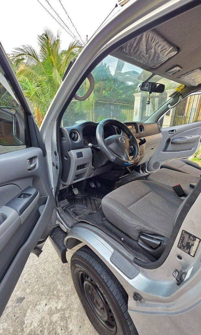 Nissan Nv350 photo 5