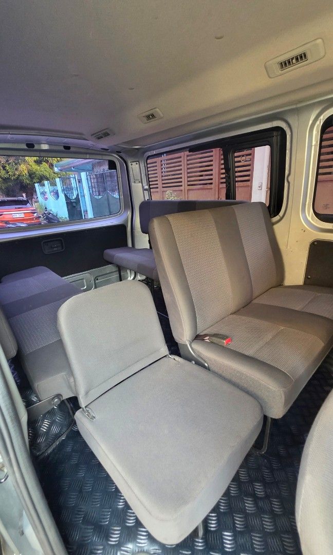 Nissan Nv350 photo 6