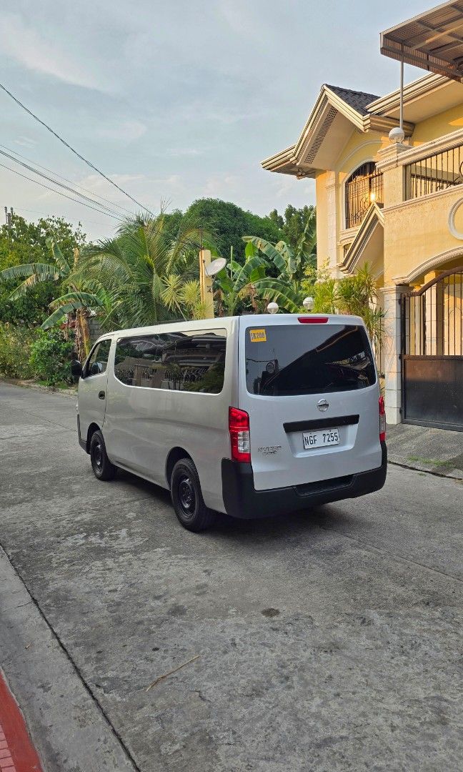 Nissan Nv350 photo 7
