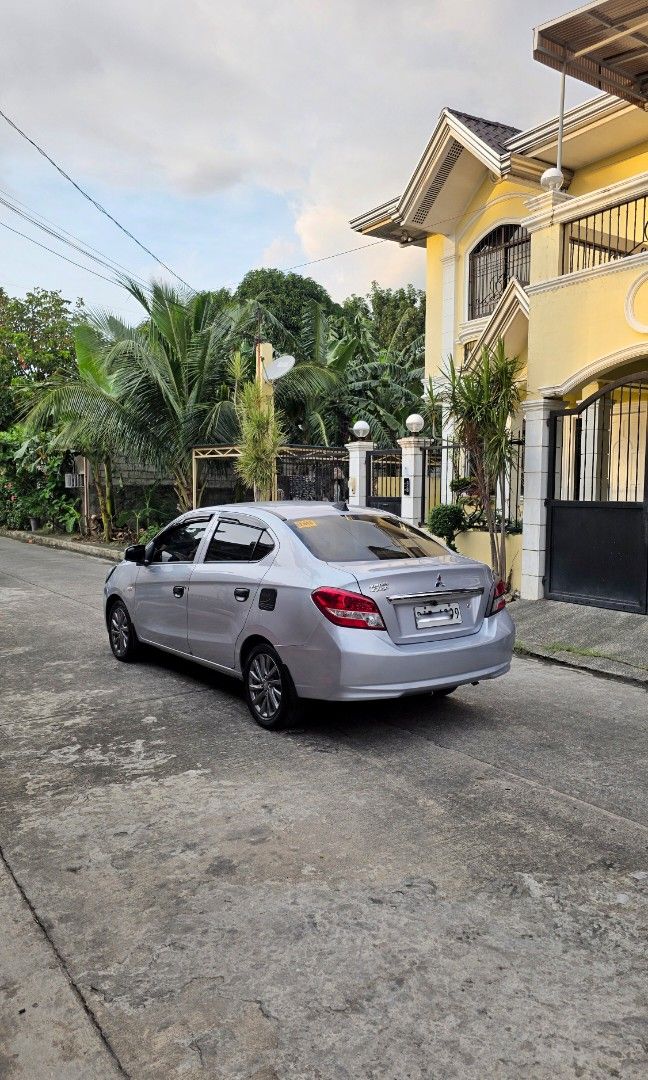 Mitsubishi Mirage photo 4