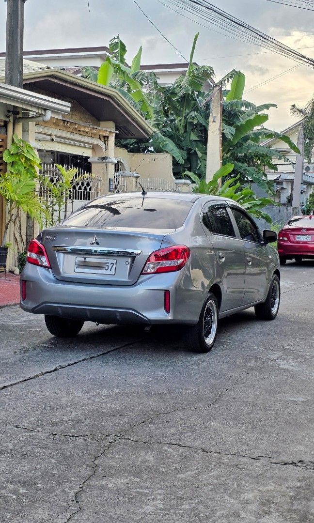 Mitsubishi Mirage photo 8