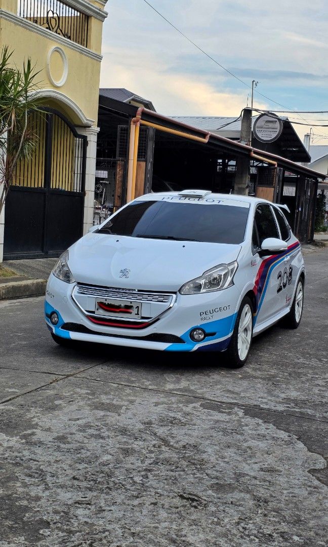 Peugeot 208