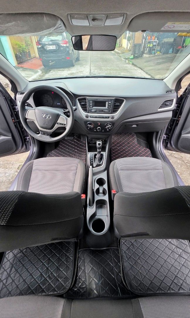 Hyundai Accent photo 2