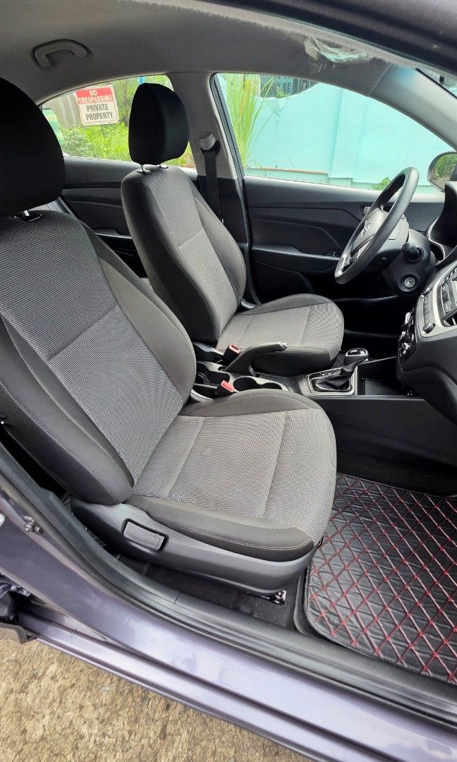 Hyundai Accent photo 3
