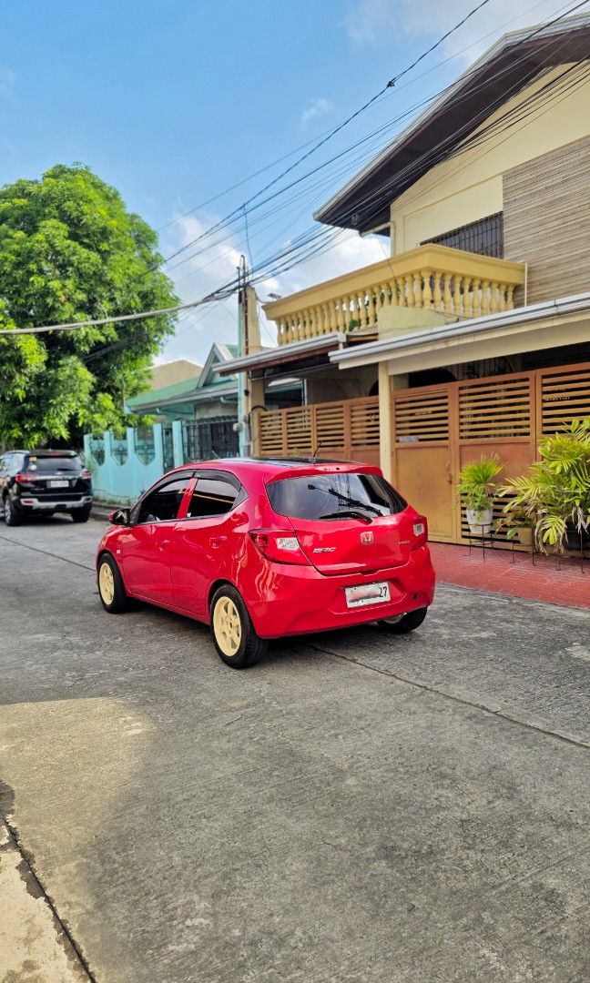 Honda Brio photo 2