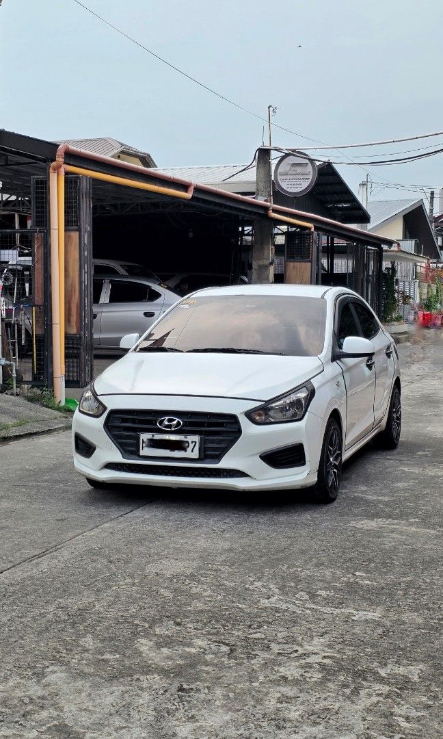 Hyundai Reina