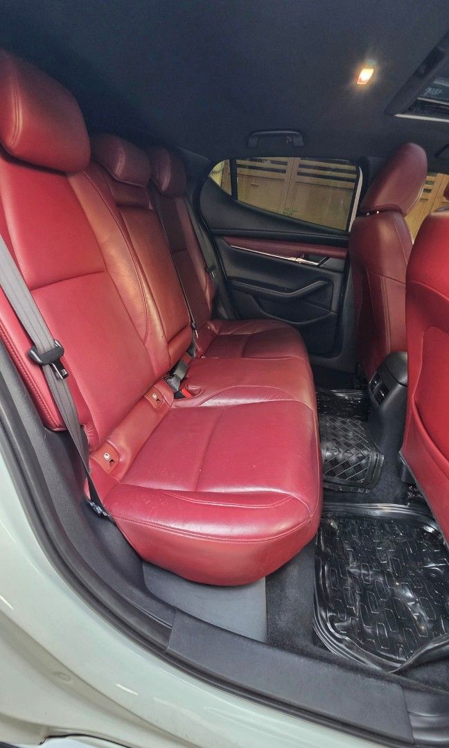 Mazda 3 photo 8