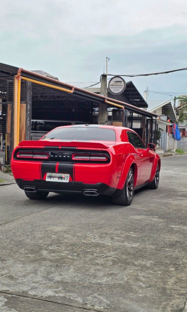 Dodge Challenger photo 6