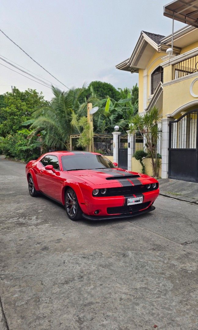 Dodge Challenger photo 10