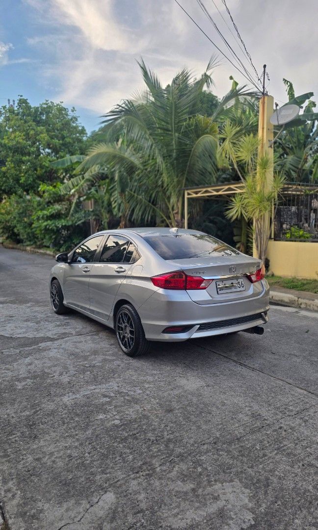 Honda City photo 3