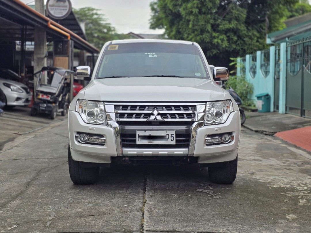 Mitsubishi Pajero photo 2