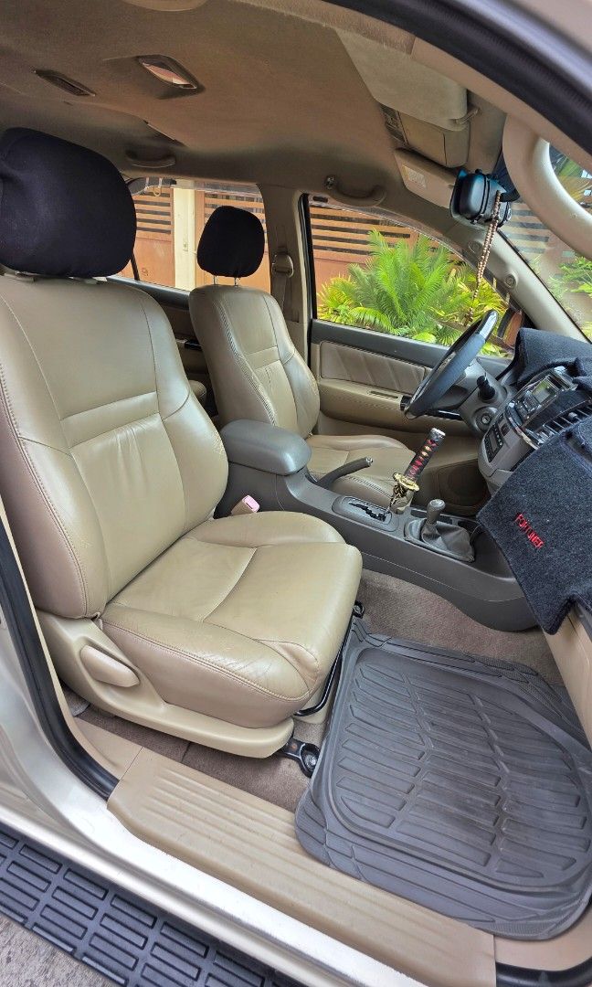 Toyota Fortuner photo 3