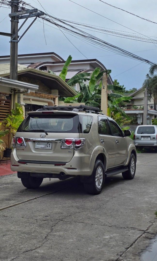 Toyota Fortuner photo 5