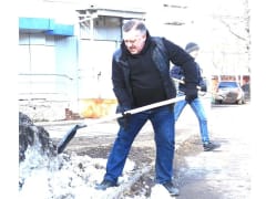Делаем Ижевск чистым: на субботник вышел мэр города и председатель правительства