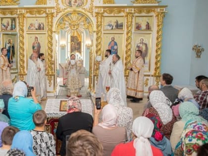 В отреставрированном храме Вознесения Господня в Вавожском районе освятили центральный престол