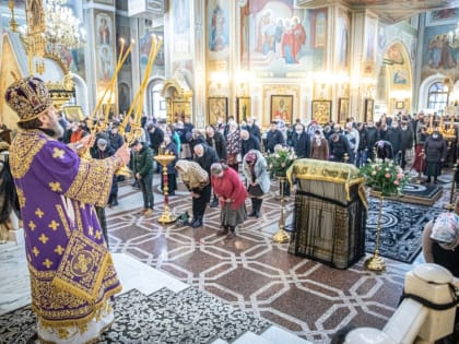 Служение архипастыря в Неделю 5-ю Великого поста