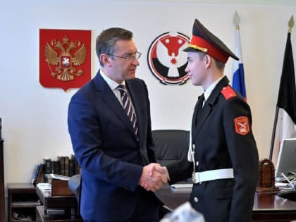 Ярослав Семенов принял участие в акции «Собери ребенка в школу»