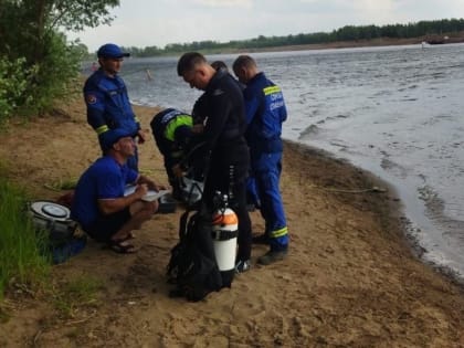 Спасатели извлекли тело ребенка из Камы в Сарапуле