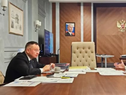 Отчет по нацпроекту: глава минстроя РФ Файзуллин встретился с Бречаловым