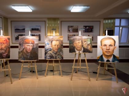 Картины московских художников пополнили фонды Центрального музея Росгвардии